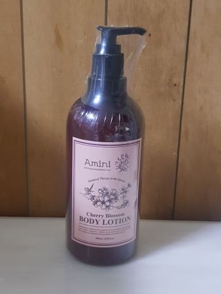 아미니 플라워테라피 바디로션  500ml 시리즈 — 5점을 준 리뷰어가 2021년 4월 올린 사용 사진