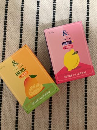 비타앤C 레몬맛, 망고맛 — 3점을 준 리뷰어가 2021년 7월 올린 사용 사진