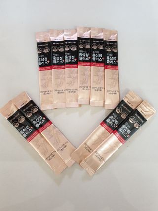 서울약사신협_투데이홍삼정플러스스틱_10g x 30포 — 5점을 준 리뷰어가 2021년 6월 올린 사용 사진