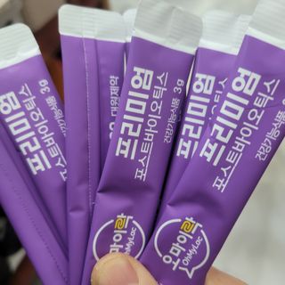 [유산균] 오마이락 프리미엄 포스트바이오틱스 30P — 4점을 준 리뷰어가 2022년 11월 올린 사용 사진