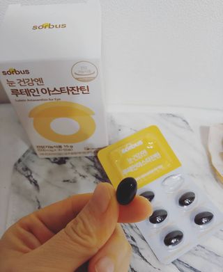 소버스 눈건강엔 루테인 아스타잔틴 — 5점을 준 리뷰어가 2021년 1월 올린 사용 사진