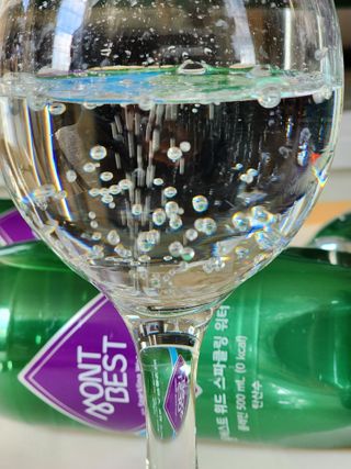 몽베스트 Montbest with Sparkling water Plain 20병 — 5점을 준 리뷰어가 2023년 2월 올린 사용 사진