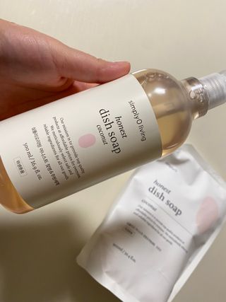 심플리오리빙 어니스트 주방세제 본품 500ml + 리필 900ml (코코넛향) — 2.5점을 준 리뷰어가 2022년 6월 올린 사용 사진