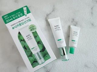 [AHC] 세이프온 에센스 선크림 올리브영 스페셜 증정 기획세트 — 5점을 준 리뷰어가 2022년 6월 올린 사용 사진