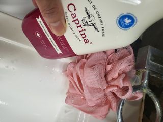 카프리나 프레쉬 산양밀크 어메이징 바디워시 500ml (오리지널향) — 5점을 준 리뷰어가 2023년 5월 올린 사용 사진