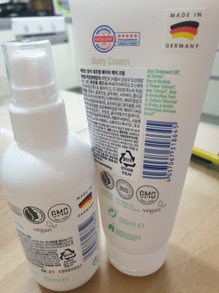 mom e 맘이 내추럴 베이비 케어 크림+바디오일 — 5점을 준 리뷰어가 2021년 1월 올린 사용 사진