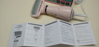 아베크 펫 강아지 고양이 애견 에어 브러쉬 드라이기 올인원 — 4점을 준 리뷰어가 2021년 7월 올린 사용 사진