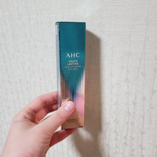 [NEW 탄력유턴 아이크림] AHC 유스 래스팅 리얼 아이크림 포 페이스 — 5점을 준 리뷰어가 2021년 2월 올린 사용 사진