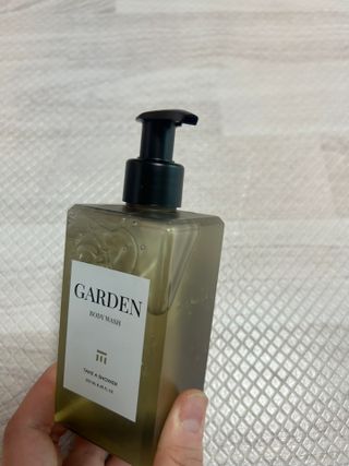 테이크어샤워 쿠팡) 가든 바디워시 GARDEN BODY WASH 250ML — 5점을 준 리뷰어가 2025년 9월 올린 사용 사진