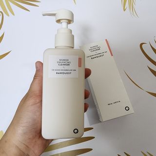 로우퀘스트 베리어 인핸싱 클렌저 190ml — 5점을 준 리뷰어가 2023년 10월 올린 사용 사진