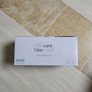 위케어 원데이 덴탈마스크 50매 화이트 대형 국내생산 — 5점을 준 리뷰어가 2021년 2월 올린 사용 사진