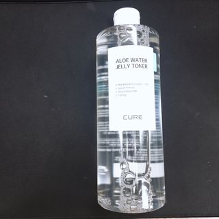 김정문알로에 큐어 큐어 알로에 워터 젤리 토너 500ml — 5점을 준 리뷰어가 2021년 4월 올린 사용 사진