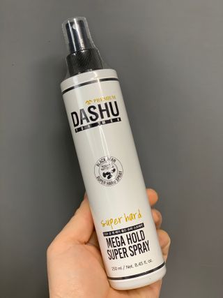 다슈코리아 다슈 포 맨 프리미엄 메가 홀드 슈퍼 스프레이 250ml — 4.5점을 준 리뷰어가 2021년 4월 올린 사용 사진