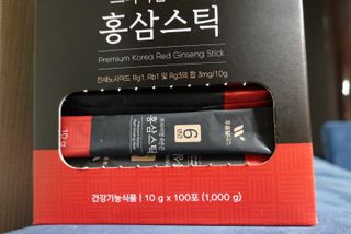 [푸름웰니스] 프리미엄 6년근 홍삼스틱 3mg x 100포 — 5점을 준 리뷰어가 2022년 3월 올린 사용 사진