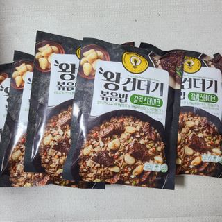 한성기업 무볼레 왕건더기 볶음밥 갈릭스테이크 — 5점을 준 리뷰어가 2021년 10월 올린 사용 사진