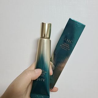 [NEW 탄력유턴 아이크림] AHC 유스 래스팅 리얼 아이크림 포 페이스 — 5점을 준 리뷰어가 2021년 3월 올린 사용 사진