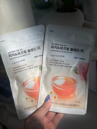 릴스 [무인양품] 꽃과 열매의 향을 담은 피치&로즈힙 블렌드 티(2개제공) — 5점을 준 리뷰어가 2025년 7월 올린 사용 사진