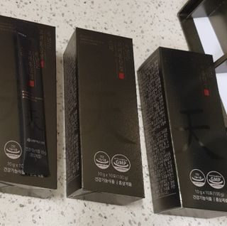 서울약사신협_6년근 고려홍삼정 천스틱 10g 30포 — 5점을 준 리뷰어가 2021년 11월 올린 사용 사진