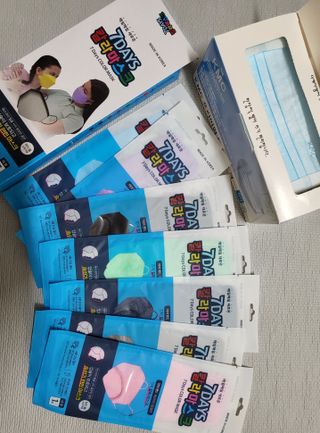 건강누리인터내셔날 (마스크 특집) 7DAYS 컬러마스크 (컬러7매)+ KMC 프리미엄 덴탈마스크(50매) — 5점을 준 리뷰어가 2022년 7월 올린 사용 사진