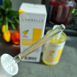 랑벨 비타 에너지 잡티 앰플 50ml 고농축 비타민, 저자극, 수분 촉촉, 미백 앰플 — 5점을 준 리뷰어가 2022년 3월 올린 사용 사진
