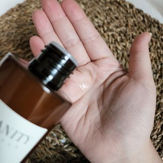 보타니티 [홍]조[진]정[결]케어 플라본 부스터 210ml / 플라본 세럼 50ml — 5점을 준 리뷰어가 2022년 7월 올린 사용 사진