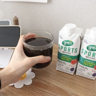 셀렉스스포츠 셀렉스 스포츠 웨이 프로틴 복숭아_ 330ml x 12팩 — 5점을 준 리뷰어가 2021년 3월 올린 사용 사진