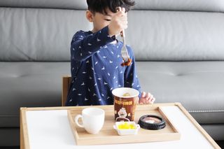 유비쿡 컵떡볶이 매운컵떡볶이2개/ 짜장컵떡볶이 2개  총 4개세트 — 5점을 준 리뷰어가 2021년 4월 올린 사용 사진