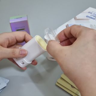 아이레시피 라이트터치 선스틱 15g (SPF50+, PA++++) — 5점을 준 리뷰어가 2023년 2월 올린 사용 사진