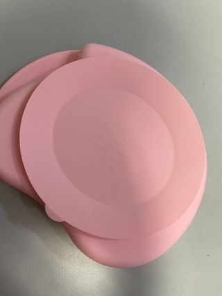 유비맘 캐릭터 실리콘 흡착 식판_색상 랜덤발송 — 5점을 준 리뷰어가 2021년 2월 올린 사용 사진