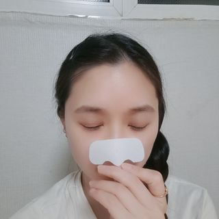 세뚜아(Cettua) 세뚜아 스티키 포어 패치 Cettua Sticky Pore Patch — 5점을 준 리뷰어가 2023년 7월 올린 사용 사진