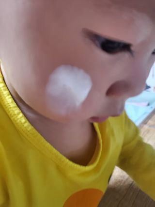 셀프 모이스처라이징 프로텍션 크림 셀프 모이스처라이징 프로텍션크림 — 4점을 준 리뷰어가 2022년 3월 올린 사용 사진