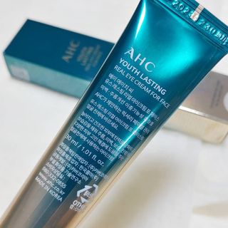 [NEW 탄력유턴 아이크림] AHC 유스 래스팅 리얼 아이크림 포 페이스 — 5점을 준 리뷰어가 2021년 3월 올린 사용 사진
