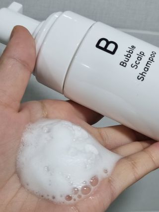 블룸비 거품 두피 샴푸 — 5점을 준 리뷰어가 2022년 9월 올린 사용 사진