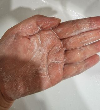 닥터에프파이브 젤리스크럽 소프트 클렌징폼 120ml — 5점을 준 리뷰어가 2022년 6월 올린 사용 사진
