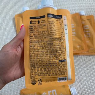 [덜다] 든든 식물성 단백질 쉐이크 40g X 7입 (곡물/딸기) — 4.5점을 준 리뷰어가 2023년 8월 올린 사용 사진