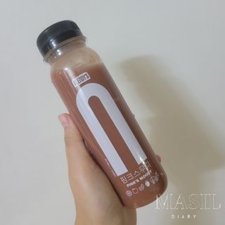 BLENDY'S 핑크 스무디+블론디 스무디 — 5점을 준 리뷰어가 2021년 9월 올린 사용 사진