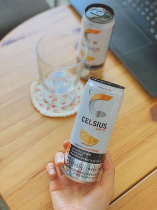 셀시어스 오리지널 325ml 에너지 비타민 피트니스 드링크(24can) 다이어트 음료 — 5점을 준 리뷰어가 2022년 5월 올린 사용 사진