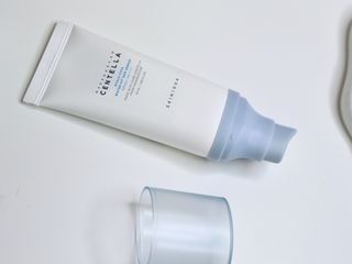 MF[스킨1004] 마다가스카르 센텔라 히알루-시카 워터핏 선세럼 50ml — 5점을 준 리뷰어가 2024년 5월 올린 사용 사진
