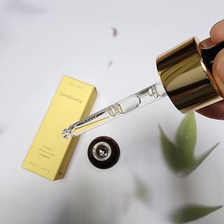 스킨큐어 산다화 비타민c 화이트닝 에센스 30ml — 5점을 준 리뷰어가 2023년 8월 올린 사용 사진