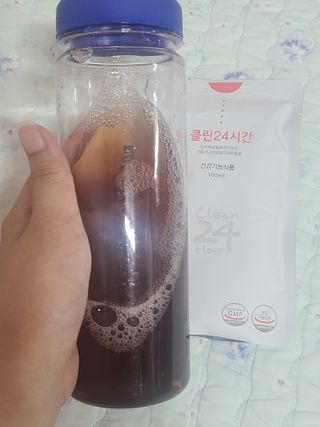 클린24시간 1BOX(5포) + 전용보틀(500ml) — 4점을 준 리뷰어가 2022년 8월 올린 사용 사진