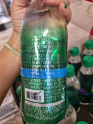 몽베스트 Montbest with Sparkling water Plain 20병 — 5점을 준 리뷰어가 2022년 8월 올린 사용 사진