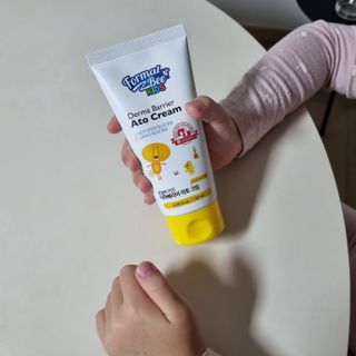 포멀비 키즈 더마베리어 아토 세트(크림 120ml+워시 300ml+스틱밤 18g) — 5점을 준 리뷰어가 2023년 11월 올린 사용 사진