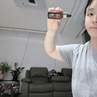 스킨큐어 산다화 비타민c 화이트닝 에센스 30ml — 4점을 준 리뷰어가 2023년 7월 올린 사용 사진