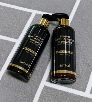 썸헤어 / SUMHAIR 썸헤어  써밋 안티 헤어로스 샴푸+트리트먼트 — 5점을 준 리뷰어가 2021년 5월 올린 사용 사진