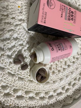 닥터피엔티 [Dr.PNT] 하루 2알로 건강한 다이어트! 한겨울에도 체지방만 쏙~ 슬림핏 다이어트 — 5점을 준 리뷰어가 2023년 3월 올린 사용 사진