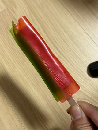 (주) 피치코리아 레인보우 롤팝젤리 후르츠믹스x10개입 — 4점을 준 리뷰어가 2023년 11월 올린 사용 사진