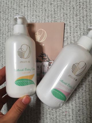 mom e 맘이 내추럴 베이비 케어 샴푸앤바스+로션 — 5점을 준 리뷰어가 2021년 1월 올린 사용 사진