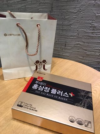 서울약사신협_투데이홍삼정플러스스틱_10g x 30포 — 5점을 준 리뷰어가 2021년 2월 올린 사용 사진