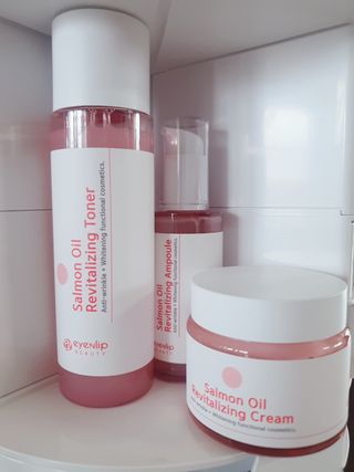 아이앤립 / EYENLIP 아이앤립 연어오일 리바이탈라이징 토너+앰플+크림 3종 세트 — 5점을 준 리뷰어가 2021년 5월 올린 사용 사진