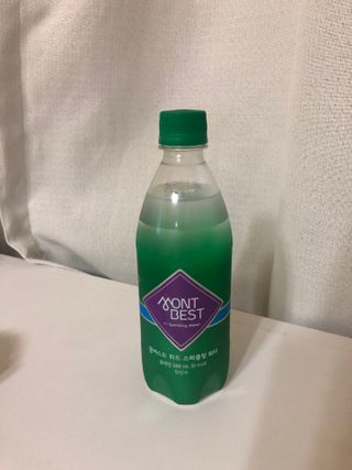 몽베스트 Montbest with Sparkling water Plain 20병 — 5점을 준 리뷰어가 2021년 11월 올린 사용 사진